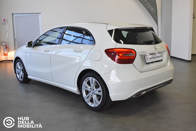 MERCEDES-BENZ A 180 d Sport